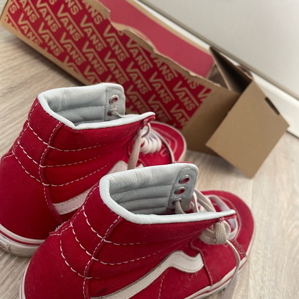 Vans (Red) - Picture 5 of 5